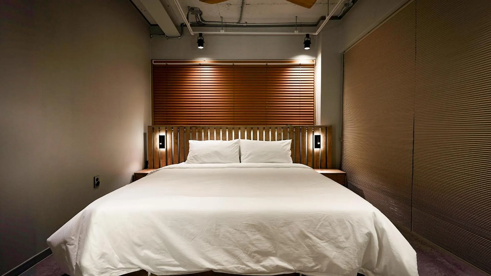Ferienhaus L9 Tailored Service Home Near Hongik Univ Station Seoul Südkorea