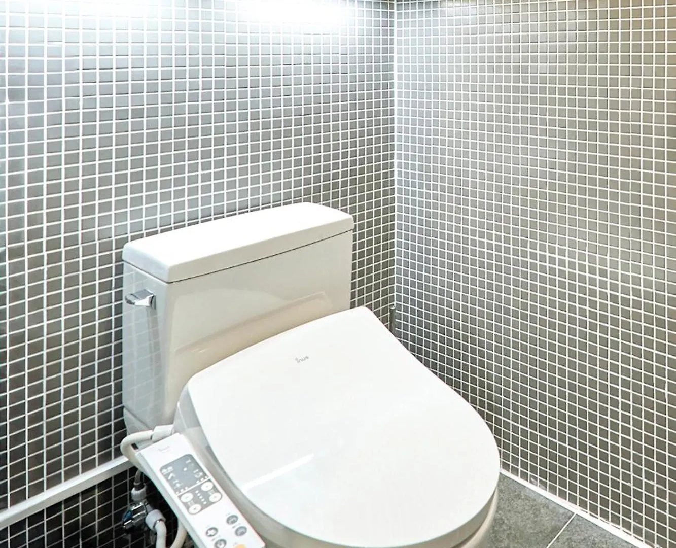 L9 Tailored Service Home Near Hongik Univ Station Seoul 0*,  Südkorea