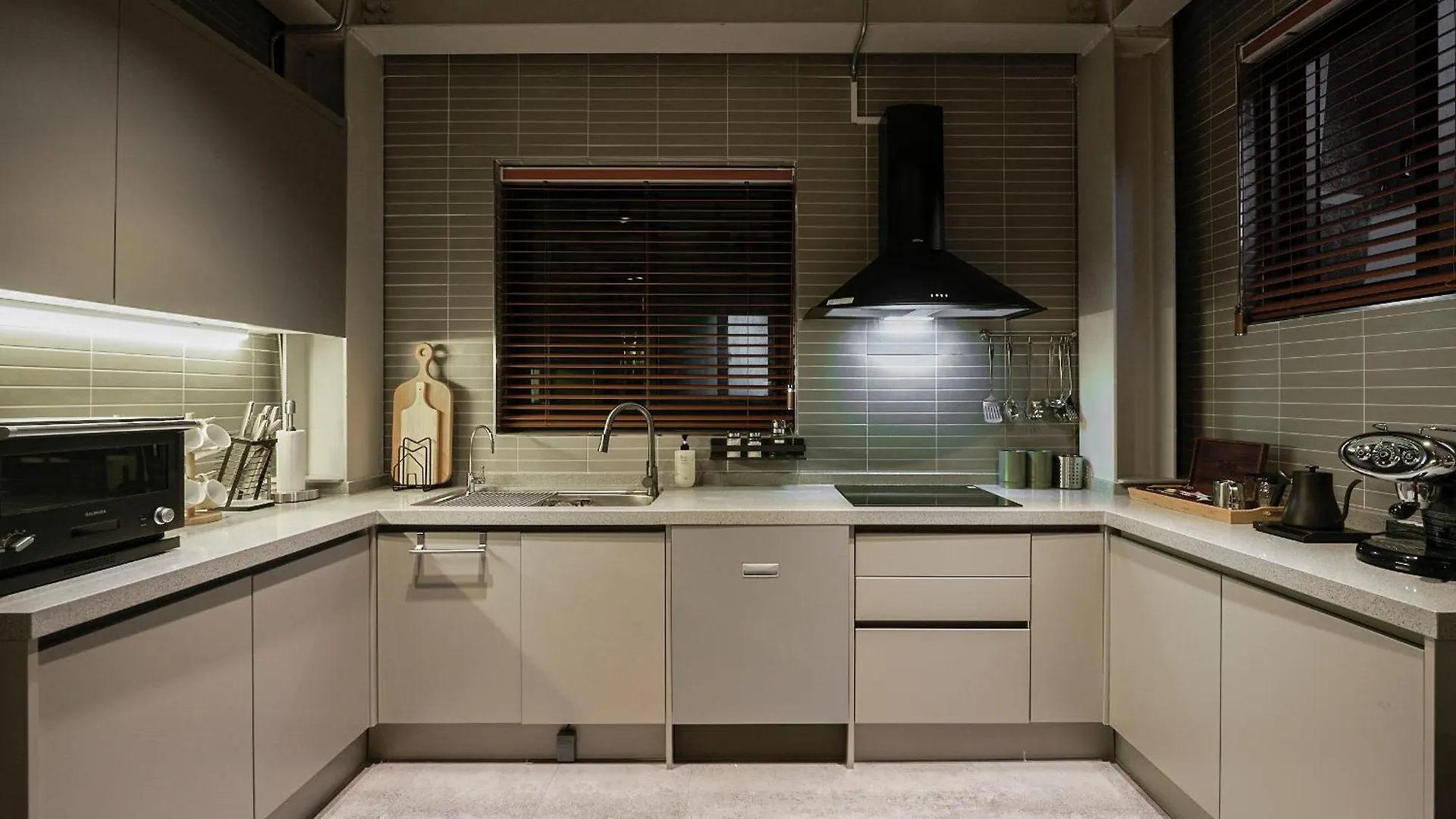 L9 Tailored Service Home Near Hongik Univ Station Seoul Ferienhaus