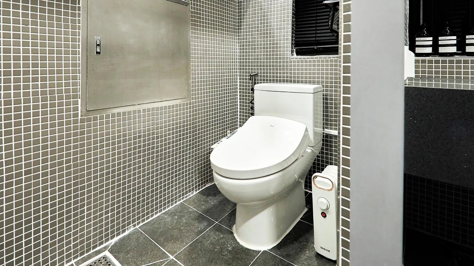 L9 Tailored Service Home Near Hongik Univ Station Seul Güney Kore